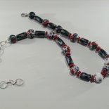 Collana millefiori bianco, nero e rosso versione A