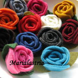 Rose medie per decorazione in feltro