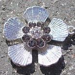Centrale per collana con strass a forma di fiore