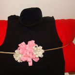 cintura con fiori in pannolenci applicati