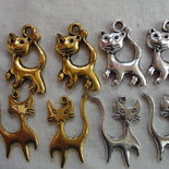 8 gattini color argento e oro