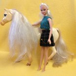 per Barbie: gonna kilt e golfino in lana