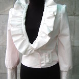 Elegante giacca bianca con rosa suture facciali e fodera rosa