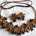 Collana e orecchini kanzashi