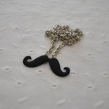 Collana Baffi Neri