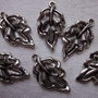 6 foglie in argento tibetano 28x16mm.