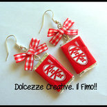 Orecchini Fimo KitKat - Cioccolato - snack, merendine miniature, idea regalo