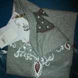 Collana t-shirt dipinta a mano, elegante e facile da abbinare