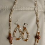 Collana lunga in quarzo citrino chiaro e perle in agata e swarovski con orecchini abbinati fatta a mano