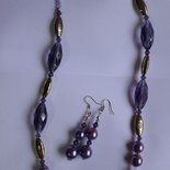 Collana in perle di vetro cerato, swarovski e distanziatori argentati, parure con orecchini , fatta a mano