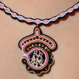 collana con ciondolo soutache