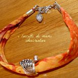 BRACCIALI 'I LACCETTI DI MAMI' IN TESSUTO BATIK CON CHARMS PIETRE SWAROVSKI ARTIGIANATO PEZZI UNICI REGOLABILI