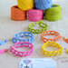 Bracciali con catena colorata