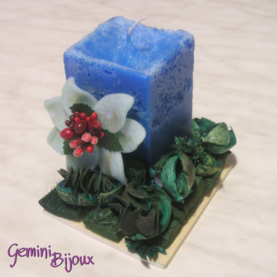Candela rustica blu con decorazioni fimo e pot pourri Candela rustica blu con decorazioni fimo e pot pourri