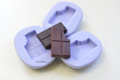 Stampo Cioccolata 20mm silicone flessibile 3d Cioccolata miniature dollhouse charm kawaii fimo gioielli sapone resina gesso ST183 Stampo Cioccolata 20mm silicone flessibile 3d Cioccolata miniature dollhouse charm kawaii fimo gioielli sapone resina gesso ST183