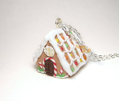 Collana casetta pan di zenzero Natale fimo idea regalo Collana casetta pan di zenzero Natale fimo idea regalo