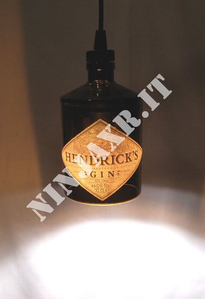 Lampadario lampada a sospensione da bottiglia di gin hendrick's ... Lampadari Design creativo