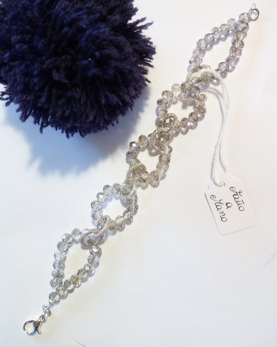 Bracciale fatto a mano con pietre sfaccettate Bracciale fatto a mano con pietre sfaccettate