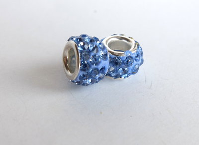 3 Perle a foro largo con strass azzurro PFL250 3 Perle a foro largo con strass azzurro PFL250