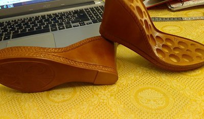 suola marrone chiaro n 35 tacco 10 cm23 suola marrone chiaro n 35 tacco 10 cm23
