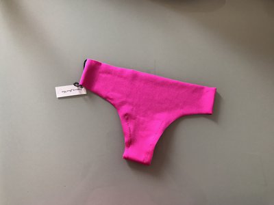 brasiliana taglio laser fucsia fluo TAGLIA UNICA DA 38 A 44 costume da bgano mare donna brasiliana taglio laser fucsia fluo TAGLIA UNICA DA 38 A 44 costume da bgano mare donna