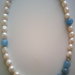 collana di perle di fiume barocche e pietre dure azzurre