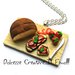 Collana Vassoio Pane e bruschette con pomodoro e basilico  - handmade idea regalo - miniature