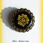 Spilla in resina con fiore Queen Anne's lace giallo, handmade, vintage, etnico, boho, idee regalo per lei, regalo compleanno, Natale