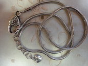 Collana base per perle a foro largo color silver diametro 3 mm. lunghezza 52 + 3,5 cm.