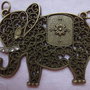 Ciondolo Elefante due fori color bronzo con strass 