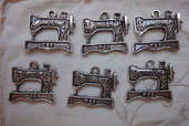 6 macchine da cucire in Metallo color argento 21x18 mm.