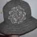 Cappello stile Cloche da donna, realizzato all'uncinetto