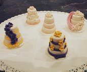 Mini wedding cakes