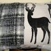 Grande cuscino patchwork con cervo in velluto e lana mohair fatto a mano