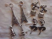 8 Ciondoli Parigi in Metallo color argento 