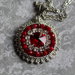 Ciondolo bead embroidery con strass e swarovski (rosso)