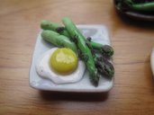 1/12 MINIATURE - asparagi e uova   °°°   asparagus and fried egg dish
