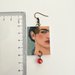 Frida kahlo orecchini di carta con perla rossa.
