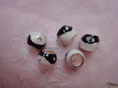 5 Perle foro largo smalto avorio e nero con strass 10x8 mm.