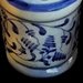Dosatore per sapone liquido di ceramica con motivo di zaffire e foglie color blu e sue sfumature
