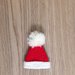 Cappello di Babbo Natale addobbo per l'albero fatto a mano all'uncinetto 