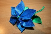 Fiore origami blu