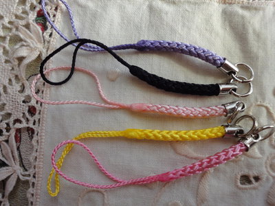 5 particolari laccetti tubolari con anellino 5 colori diversi 5 particolari laccetti tubolari con anellino 5 colori diversi