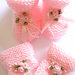 Scarpine e guanti completo in lana rosa fatto a mano 