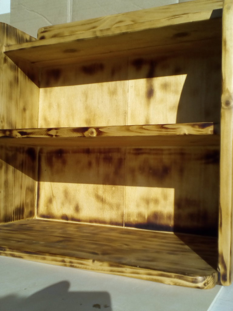 Scaffale A Scala 5 Ripiani In Legno Di Pino E MDF Bianco Per Cameretta, 145x65x32 Cm, Naturale/bianco
