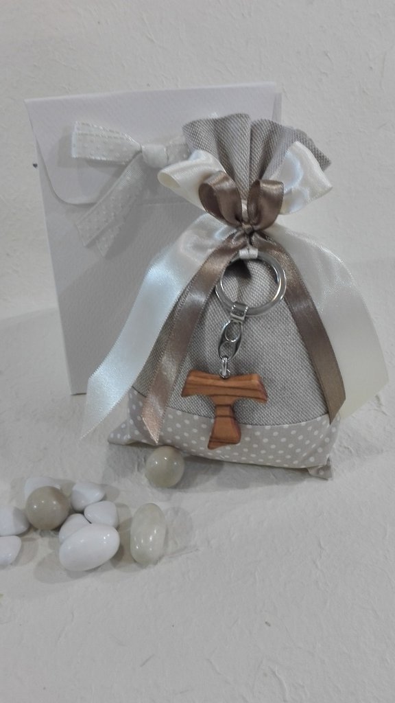 Confezione Da 5 Sacchettini Con Tau Grande Color Beige Bomboniera C Su Misshobby