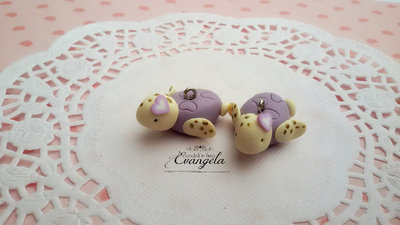 Baby Tartaruga lilla ciondolo fimo fatto a mano kawaii minuteria charms bigiotteria Baby Tartaruga lilla ciondolo fimo fatto a mano kawaii minuteria charms bigiotteria