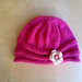 cappellino berretto bambina ai ferri fatto a mano in cotone e lana con fiore - cappellino cotone - berretto ai ferri fucsia rosa ciclamino