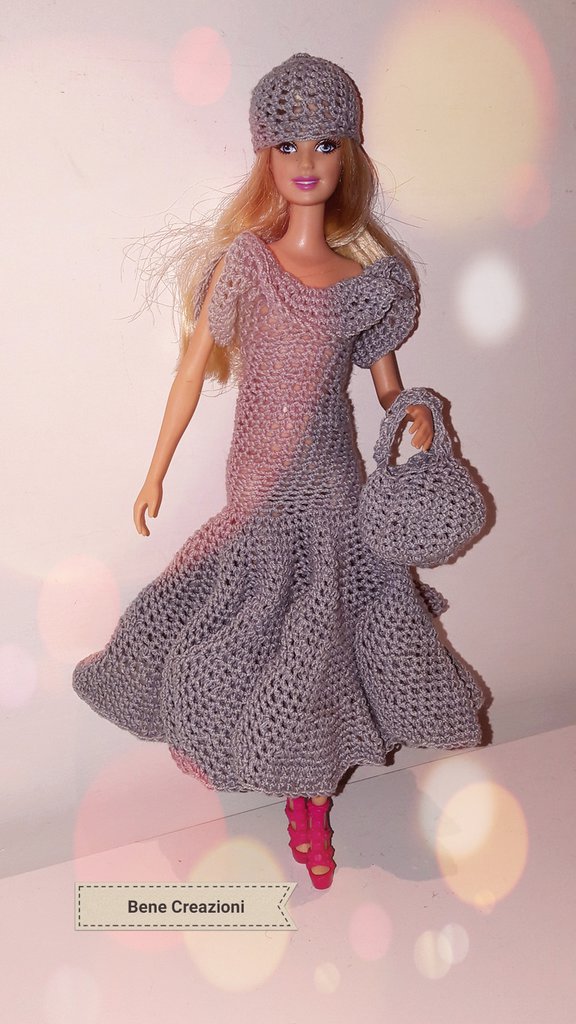 Offerta due abiti Barbie all'uncinetto - Bambini - Giocattoli - di