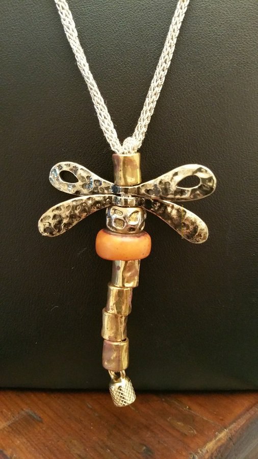 CARISSIMA Pendente a goccia con diamante su collana con catena a curb